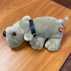VTG Kennel Kuddlees plush